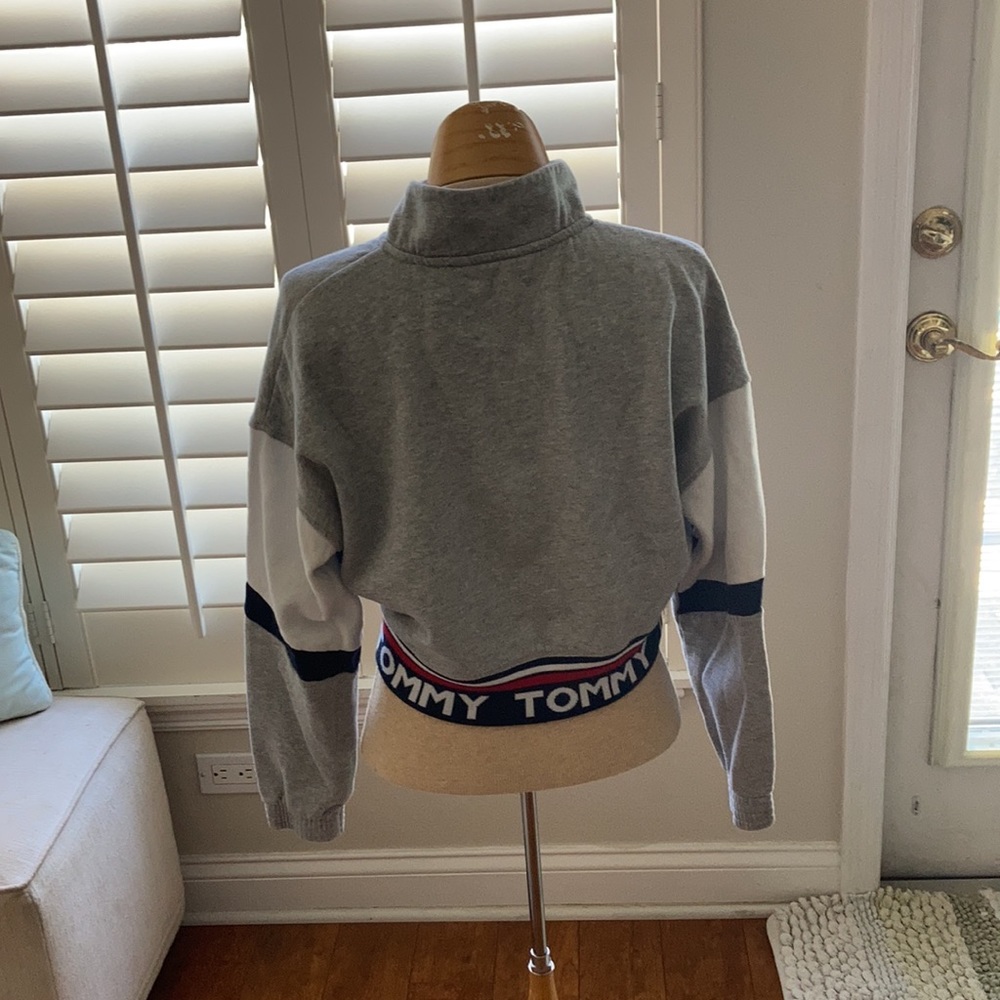 Tommy Hilfiger too - Picture 3 of 3